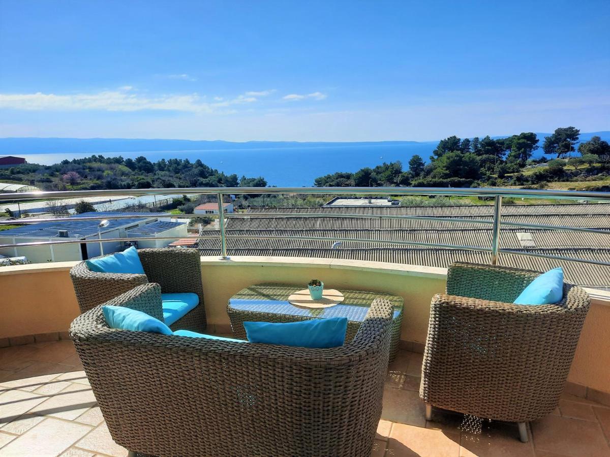 Sea View- Spacious Apartment With Shared Pool Split Exterior foto